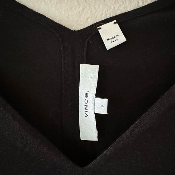 Vince Relaxed V-Neck Dolman T-Shirt Black Modal Size Small - Picture 3 of 6